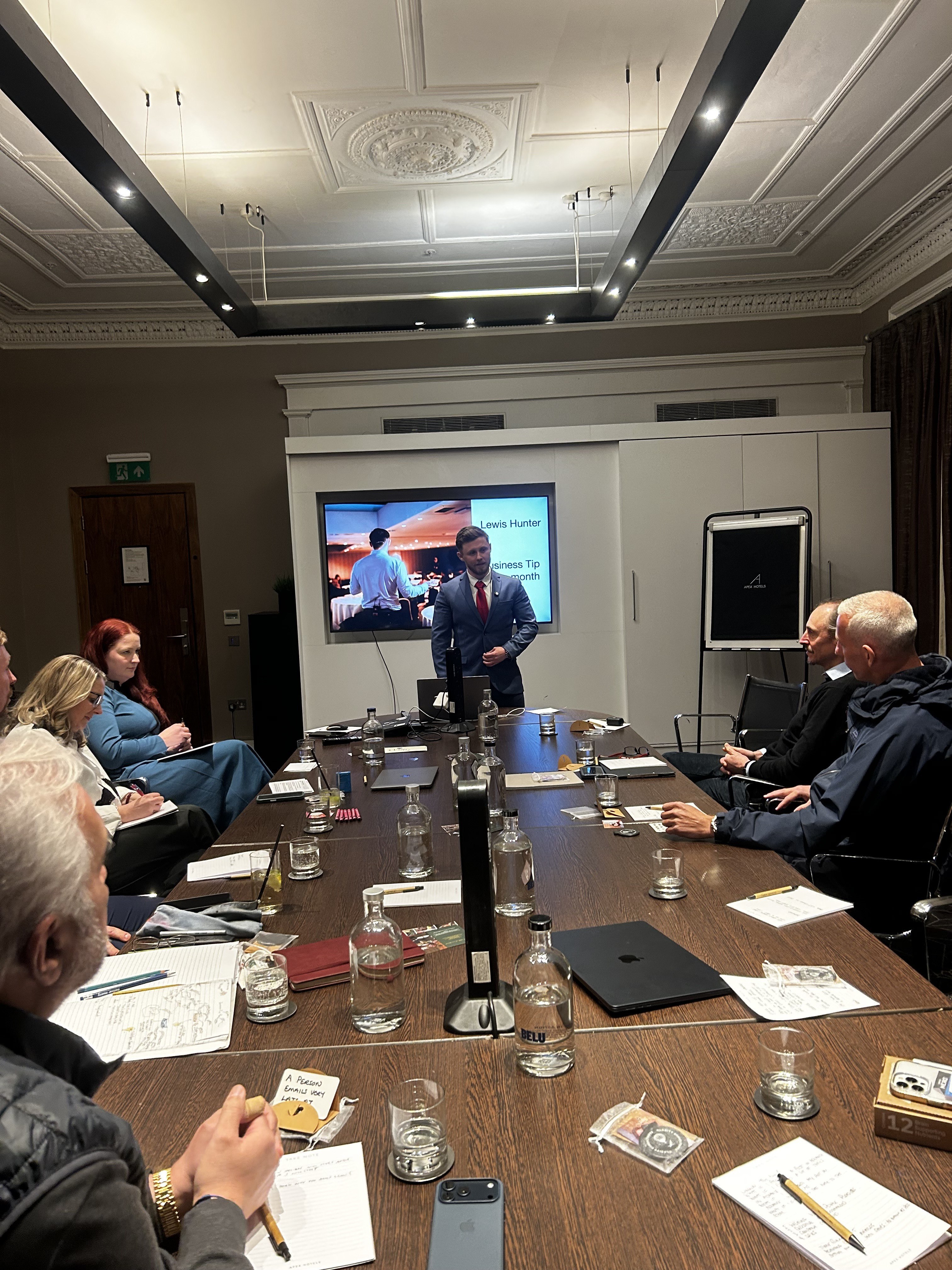 Lewis Hunter teaching at a mastermind session